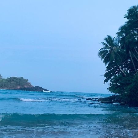 Surf Villa Hiriketiya 马特勒 外观 照片