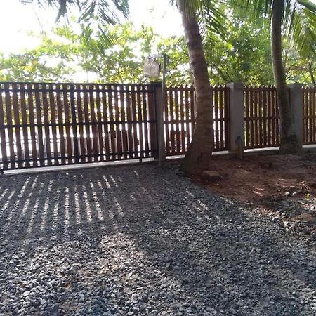 Surf Villa Hiriketiya 马特勒 外观 照片