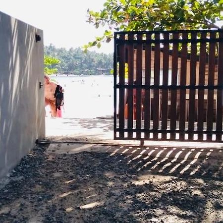 Surf Villa Hiriketiya 马特勒 外观 照片