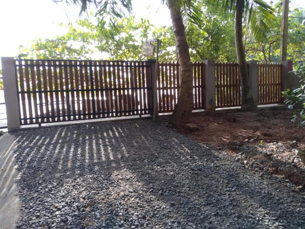 Surf Villa Hiriketiya 马特勒 外观 照片