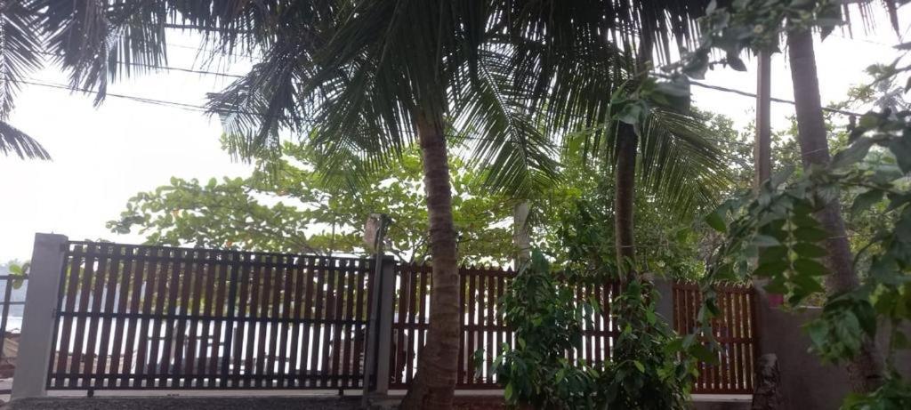 Surf Villa Hiriketiya 马特勒 外观 照片